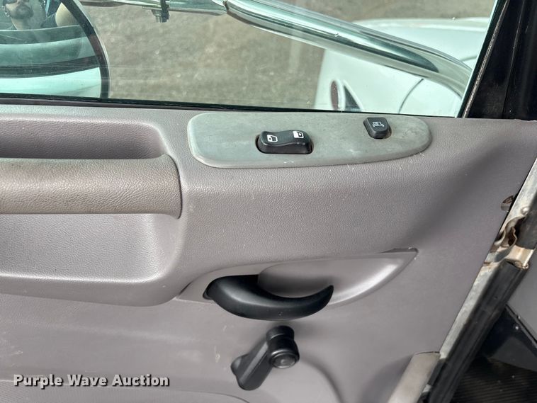 image for item EG8970 2013 Peterbilt 337 oilfield acidizing pump truck  