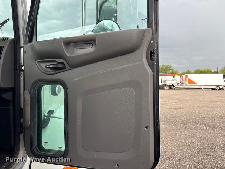 image for item EG8970 2013 Peterbilt 337 oilfield acidizing pump truck  