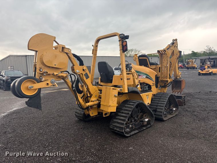 image for item EG8972 2017 Vermeer RTX750 vibratory cable plow