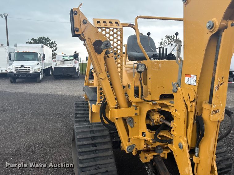 image for item EG8972 2017 Vermeer RTX750 vibratory cable plow