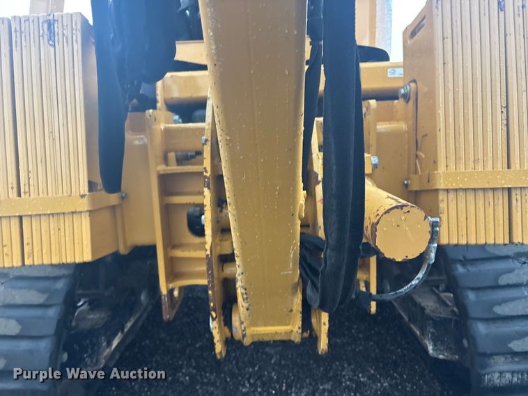 image for item EG8972 2017 Vermeer RTX750 vibratory cable plow