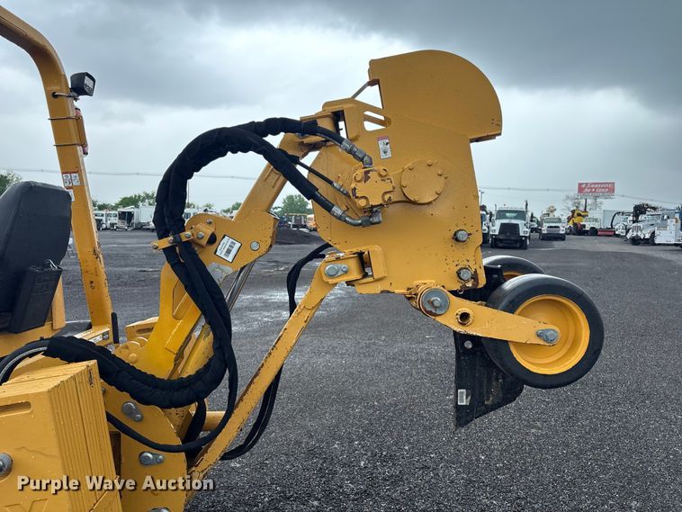 image for item EG8972 2017 Vermeer RTX750 vibratory cable plow