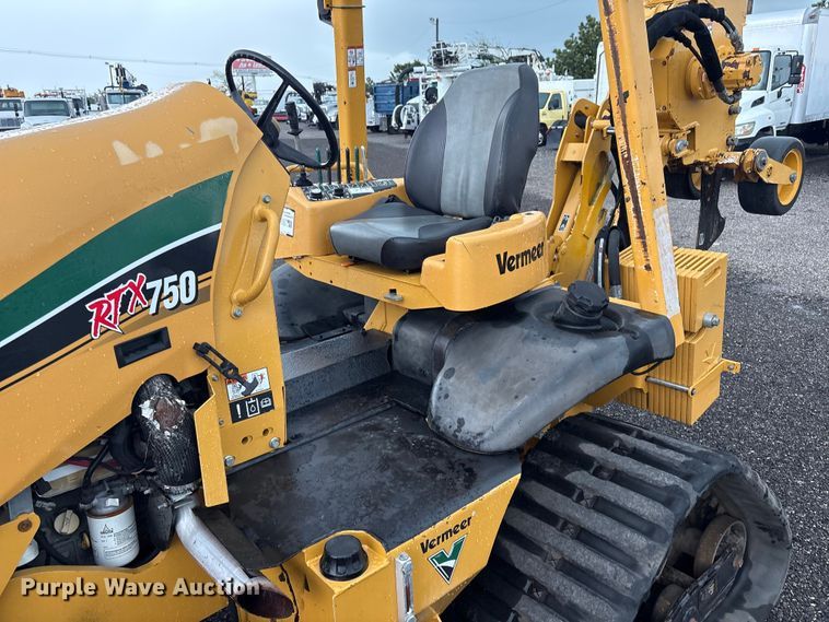 image for item EG8972 2017 Vermeer RTX750 vibratory cable plow