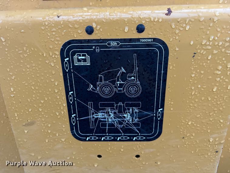 image for item EG8972 2017 Vermeer RTX750 vibratory cable plow