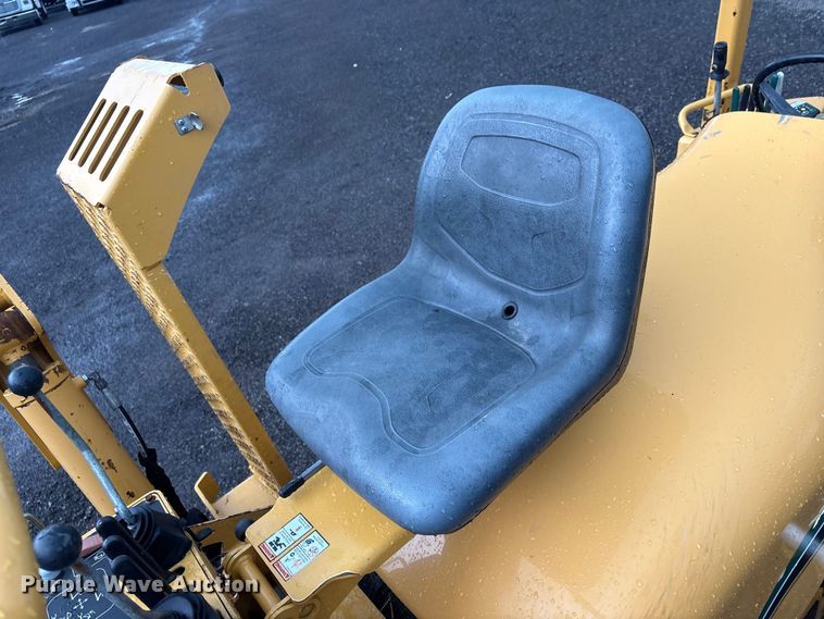 image for item EG8972 2017 Vermeer RTX750 vibratory cable plow