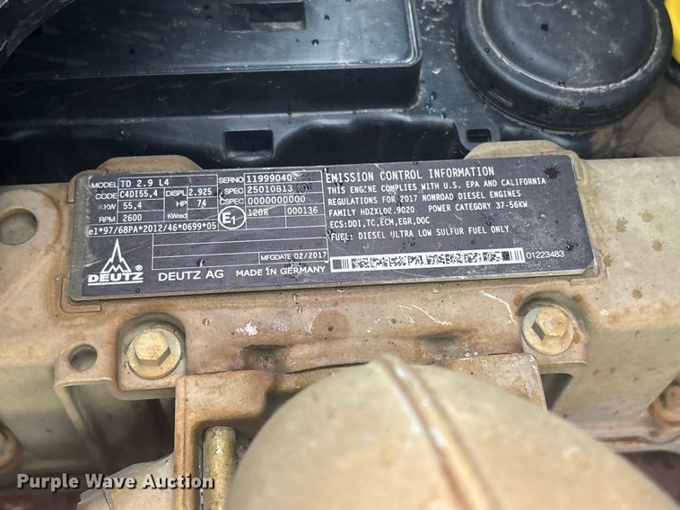 image for item EG8972 2017 Vermeer RTX750 vibratory cable plow