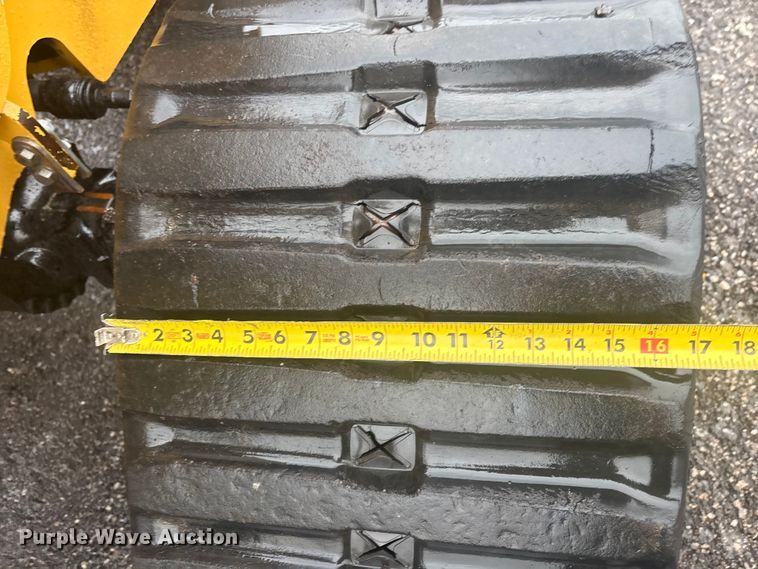 image for item EG8972 2017 Vermeer RTX750 vibratory cable plow