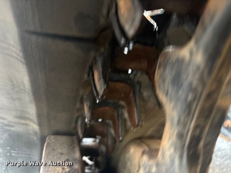 image for item EG8972 2017 Vermeer RTX750 vibratory cable plow