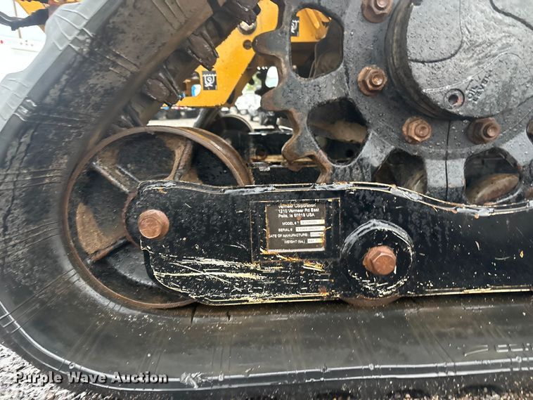 image for item EG8972 2017 Vermeer RTX750 vibratory cable plow