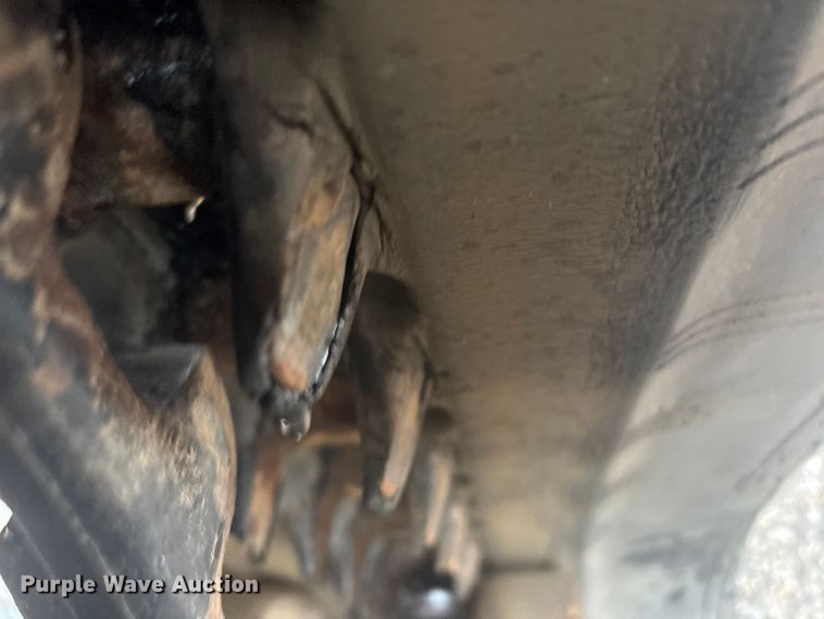 image for item EG8972 2017 Vermeer RTX750 vibratory cable plow