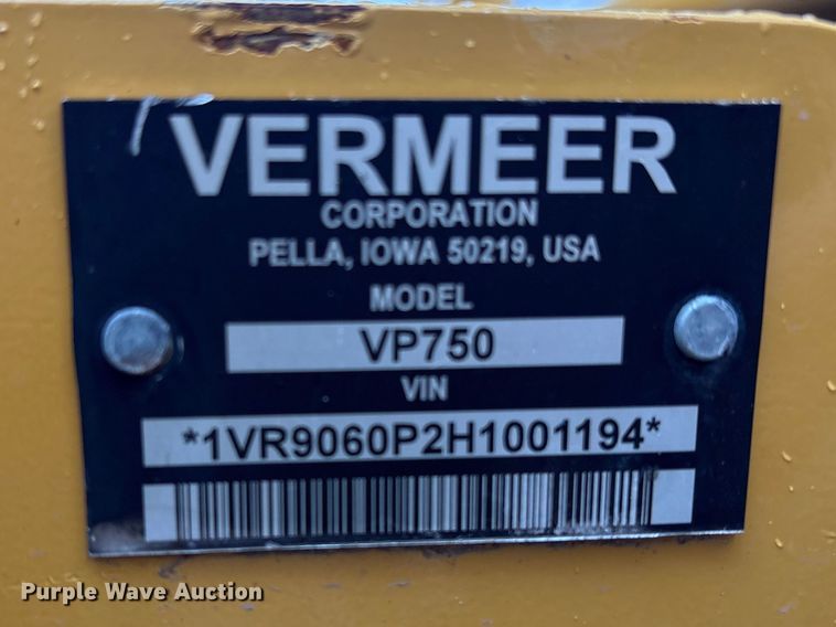 image for item EG8972 2017 Vermeer RTX750 vibratory cable plow