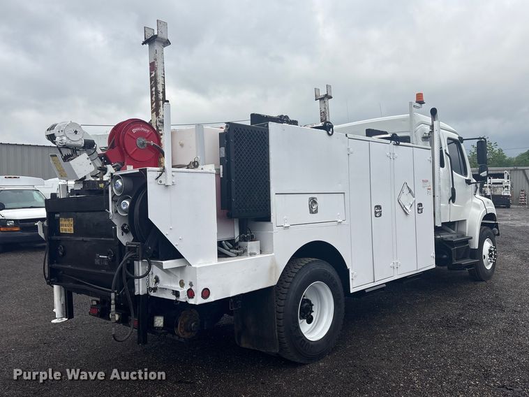 image for item EG8973 2013 Freightliner Business Class M2  utility / service truck