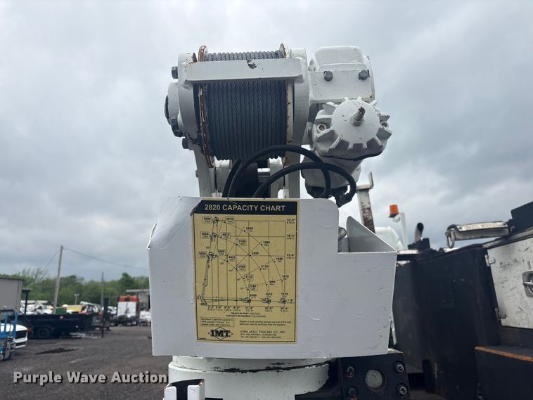 image for item EG8973 2013 Freightliner Business Class M2  utility / service truck