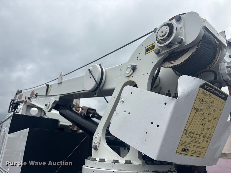 image for item EG8973 2013 Freightliner Business Class M2  utility / service truck