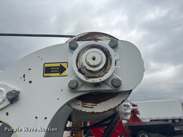 image for item EG8973 2013 Freightliner Business Class M2  utility / service truck