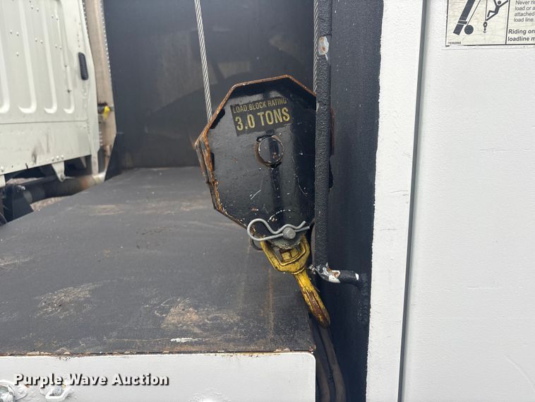 image for item EG8973 2013 Freightliner Business Class M2  utility / service truck