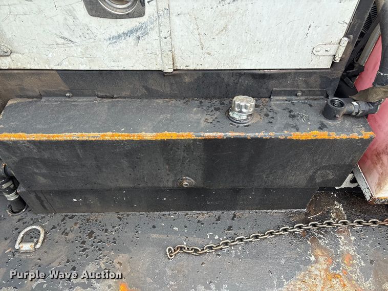 image for item EG8973 2013 Freightliner Business Class M2  utility / service truck