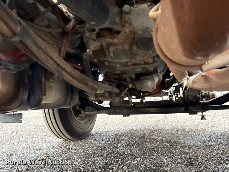 image for item EG8973 2013 Freightliner Business Class M2  utility / service truck