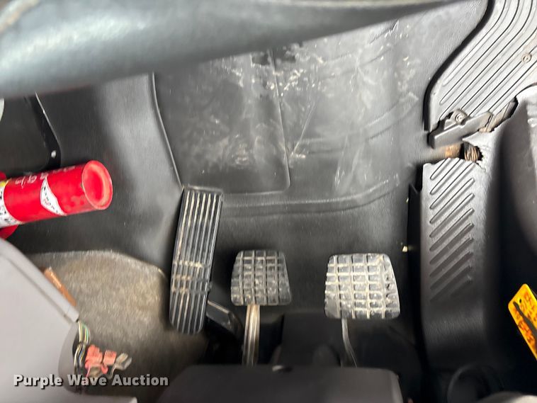 image for item EG8973 2013 Freightliner Business Class M2  utility / service truck