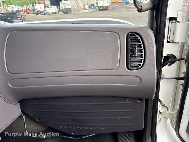 image for item EG8973 2013 Freightliner Business Class M2  utility / service truck