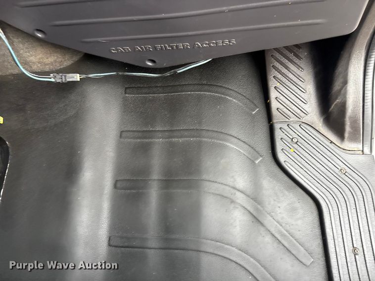 image for item EG8973 2013 Freightliner Business Class M2  utility / service truck