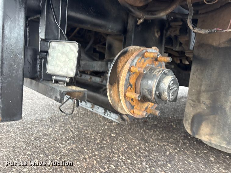 image for item EG8973 2013 Freightliner Business Class M2  utility / service truck