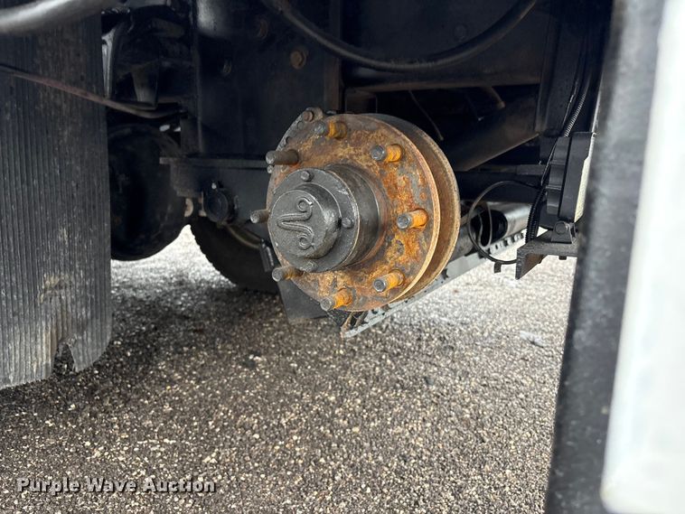 image for item EG8973 2013 Freightliner Business Class M2  utility / service truck