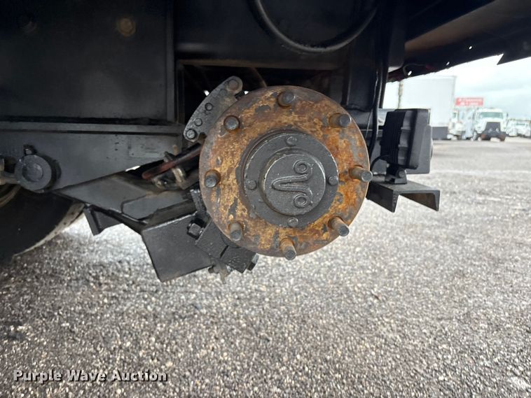 image for item EG8973 2013 Freightliner Business Class M2  utility / service truck