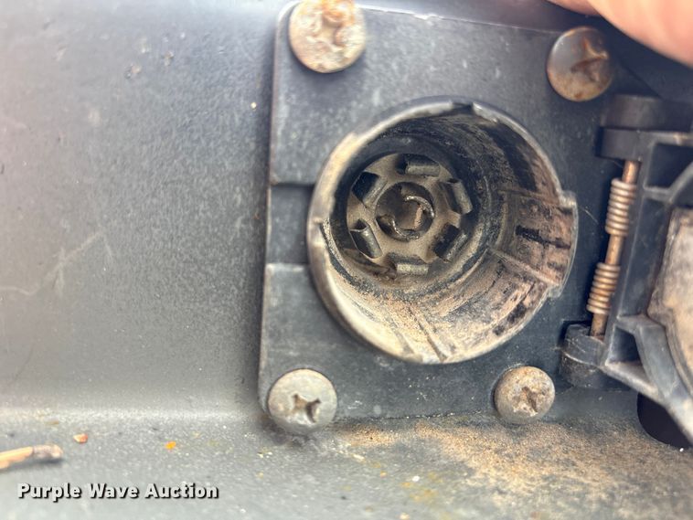 image for item EG8980 2017 Ford F550 Super Duty Crew Cab flatbed truck