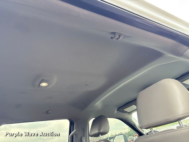 image for item EG8980 2017 Ford F550 Super Duty Crew Cab flatbed truck