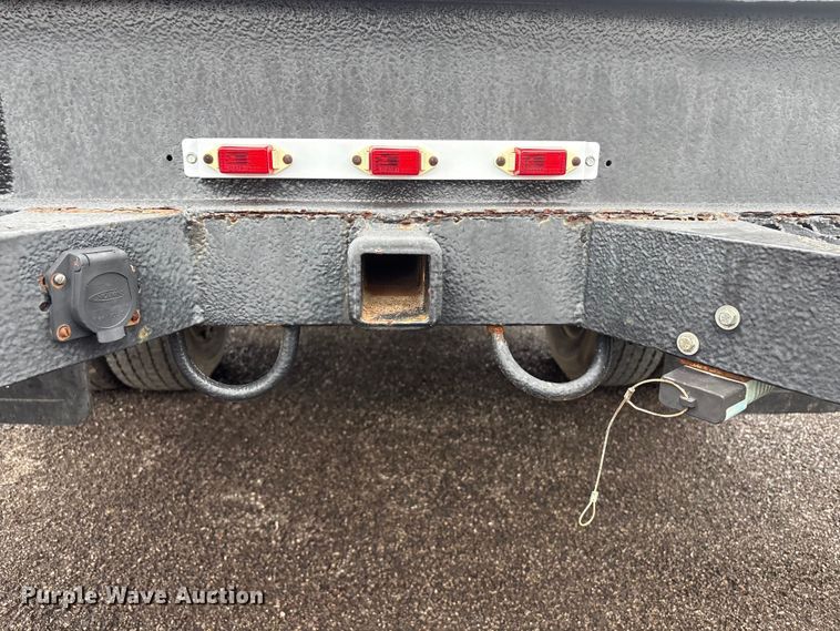 image for item EG8983 2009 Chevrolet C5500 Crew Cab utility / service truck