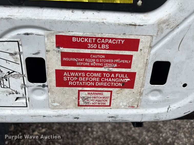 image for item EG8984 2007 Ford E350 van with bucket lift
