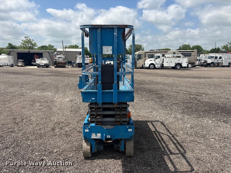 image for item EG8989 2014 Genie GS-1930 scissor lift
