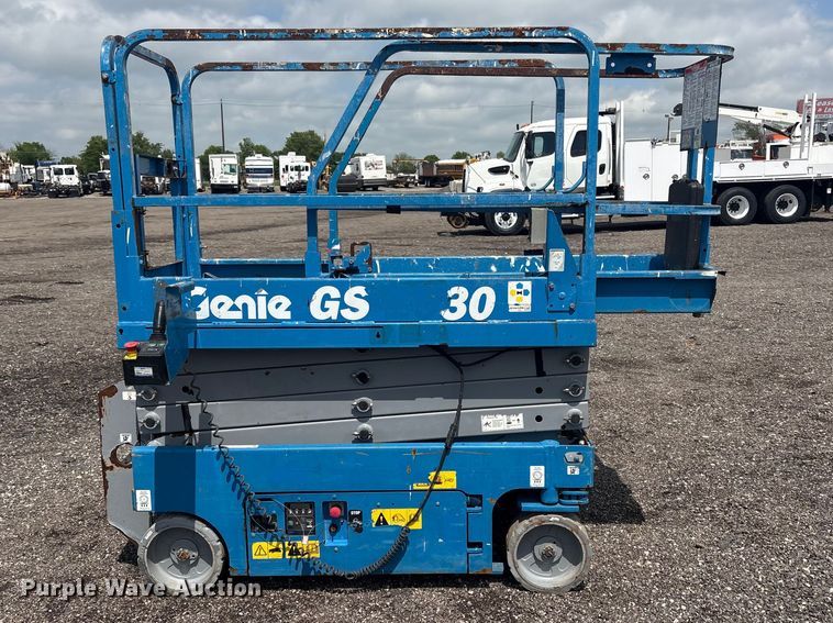image for item EG8989 2014 Genie GS-1930 scissor lift