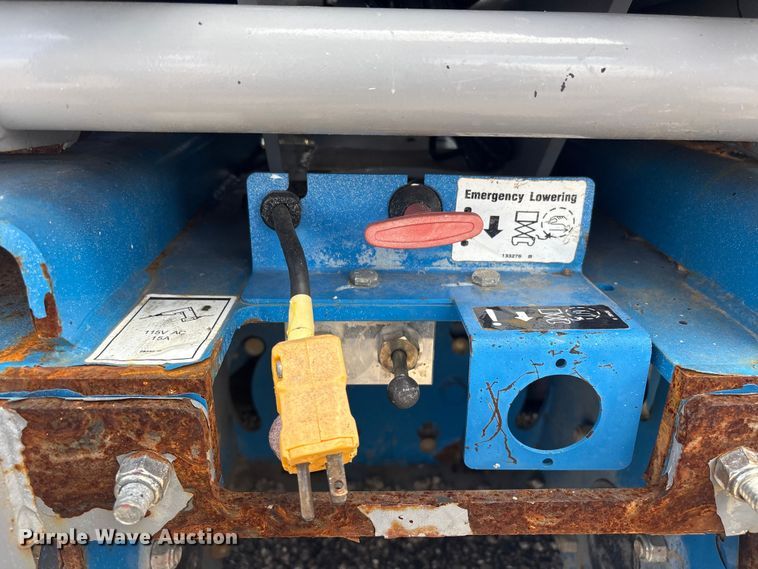 image for item EG8989 2014 Genie GS-1930 scissor lift