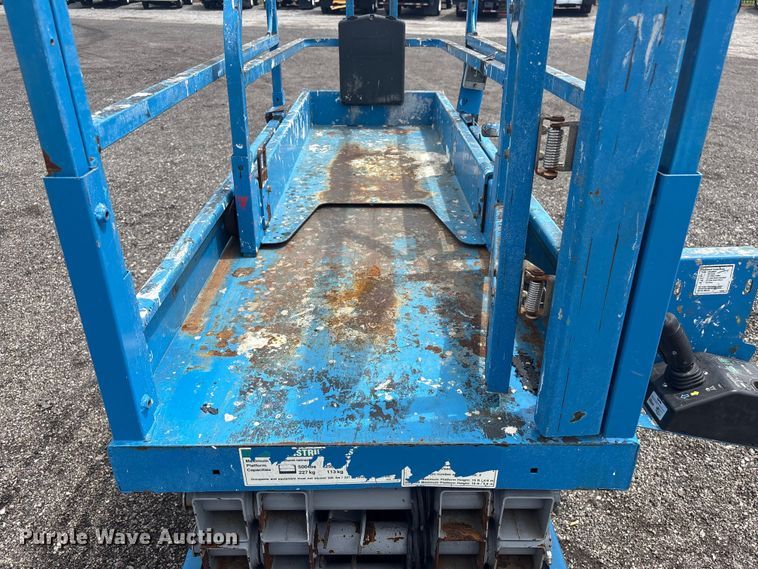image for item EG8989 2014 Genie GS-1930 scissor lift