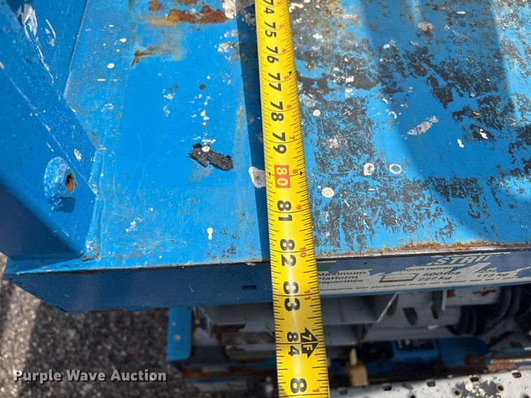 image for item EG8989 2014 Genie GS-1930 scissor lift