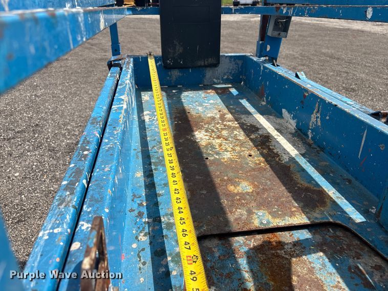 image for item EG8989 2014 Genie GS-1930 scissor lift