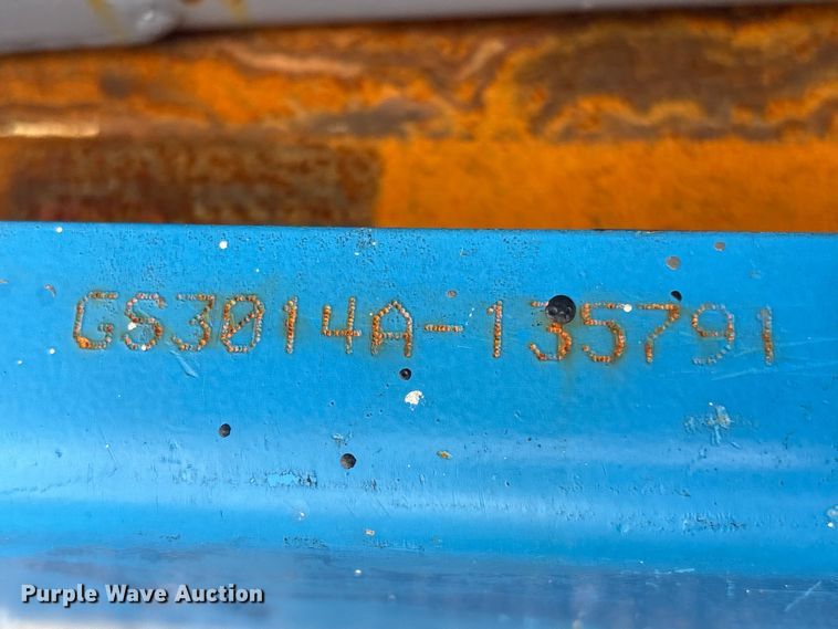 image for item EG8989 2014 Genie GS-1930 scissor lift