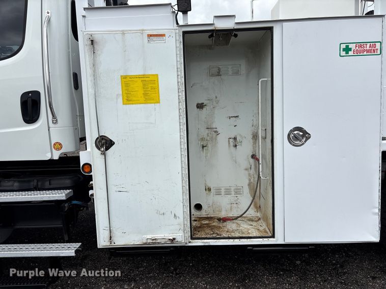 image for item EG8990 2013 Freightliner 108SD Crew Cab crane truck