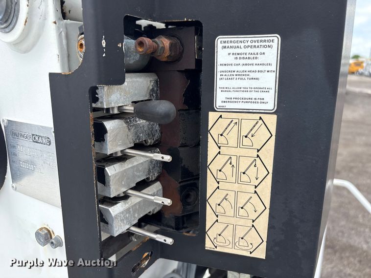 image for item EG8990 2013 Freightliner 108SD Crew Cab crane truck