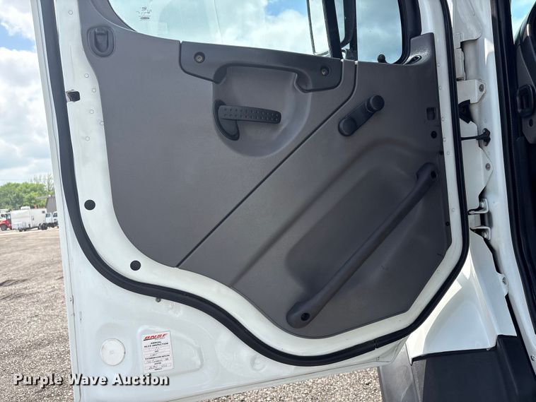 image for item EG8990 2013 Freightliner 108SD Crew Cab crane truck