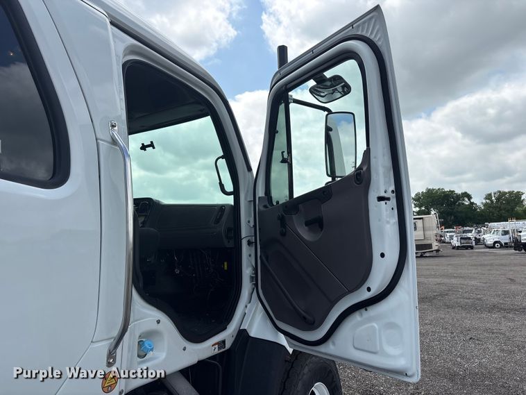 image for item EG8990 2013 Freightliner 108SD Crew Cab crane truck