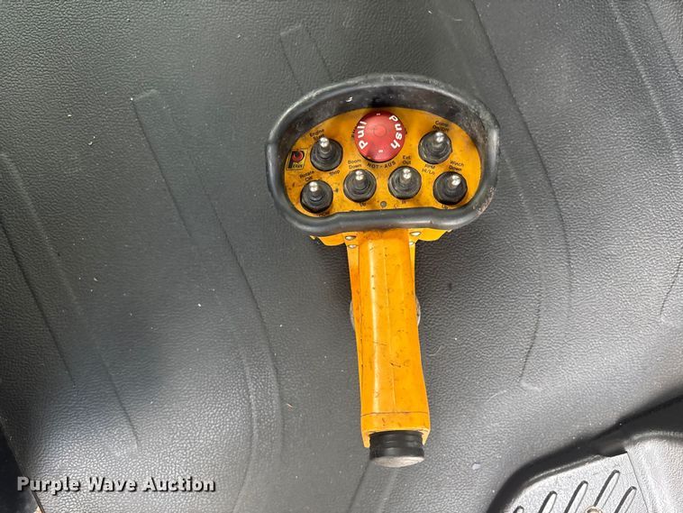 image for item EG8990 2013 Freightliner 108SD Crew Cab crane truck