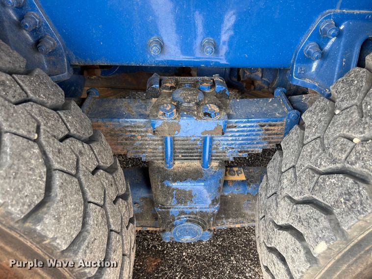 image for item EG8991 2007 Peterbilt 340 crane truck