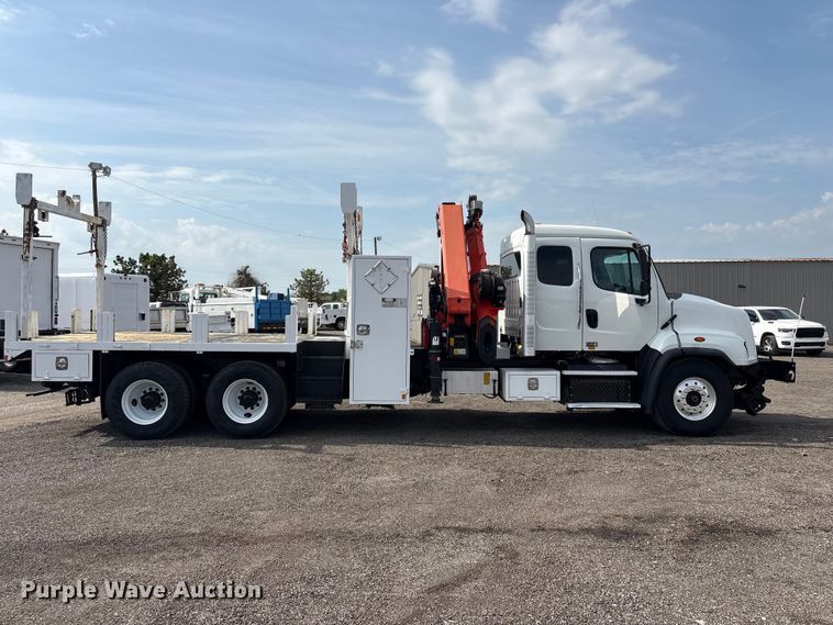 image for item EG8996 2013 Freightliner 114SD crane truck