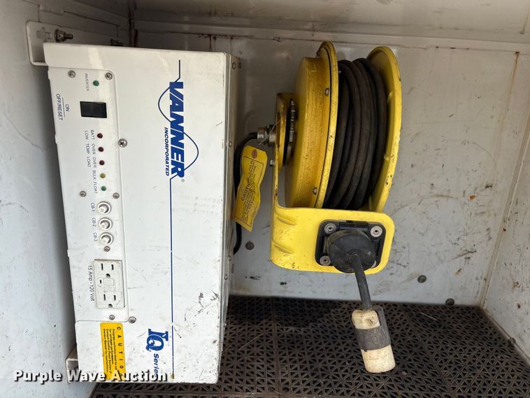 image for item EG8996 2013 Freightliner 114SD crane truck