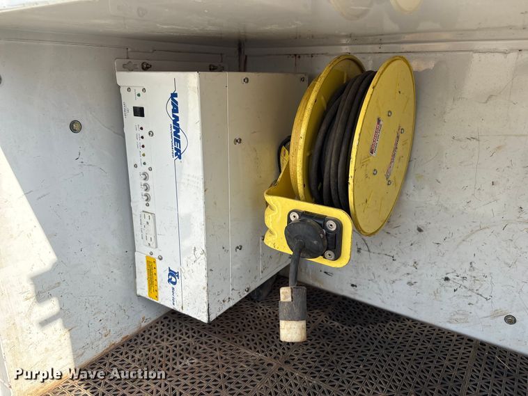 image for item EG8996 2013 Freightliner 114SD crane truck