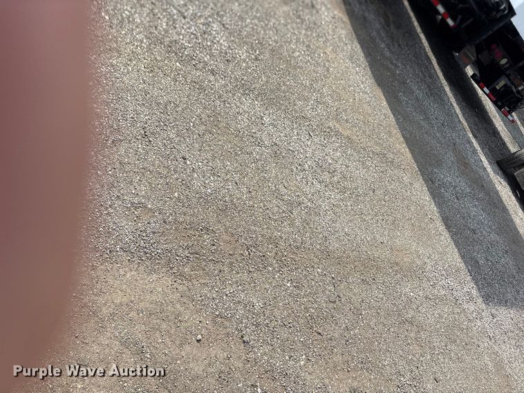 image for item EG8996 2013 Freightliner 114SD crane truck