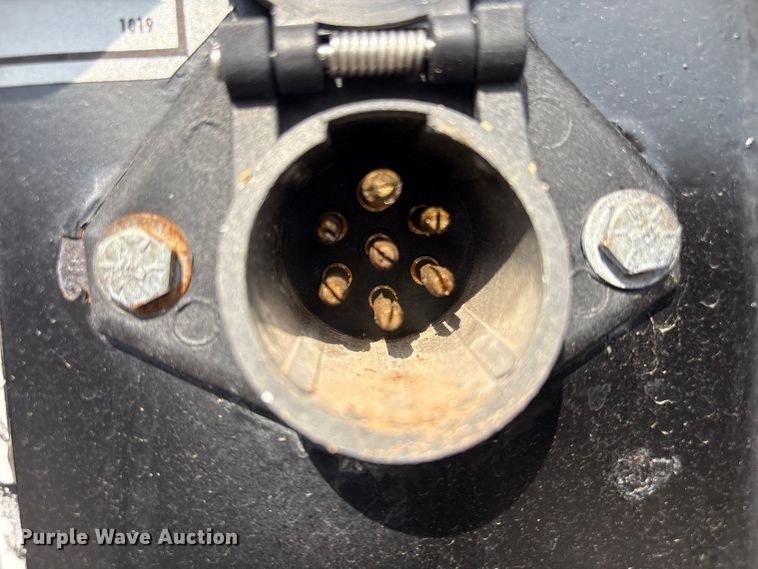 image for item EG8996 2013 Freightliner 114SD crane truck